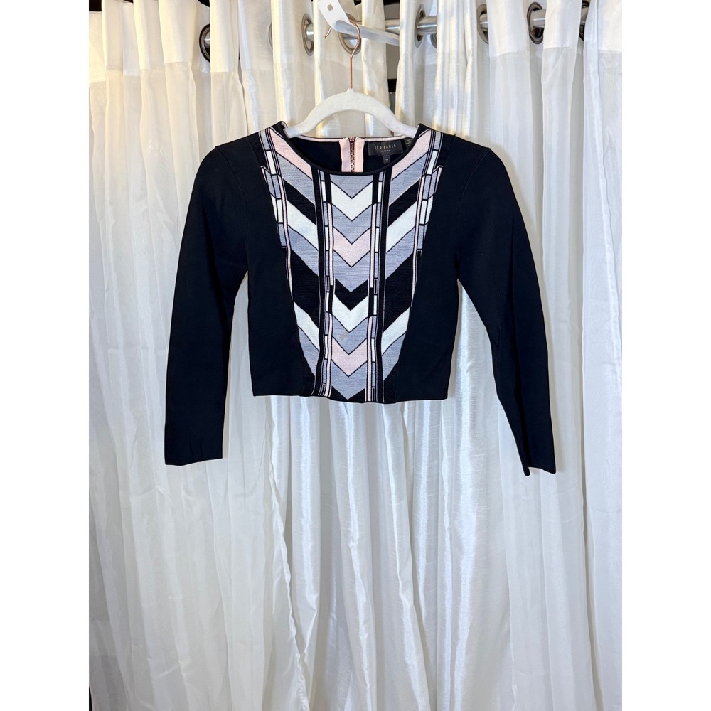 Ted Baker Crop Top Womens Size 2 Black Geometric Chevron Long Sleeve Zipper Back
